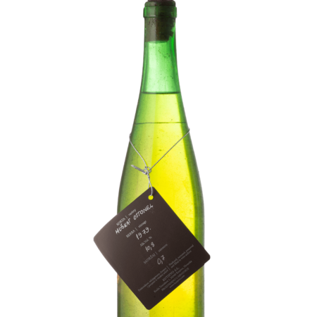 Arhivsko bijelo vino Muškat Ottonel 1979, butelja 0,70l
