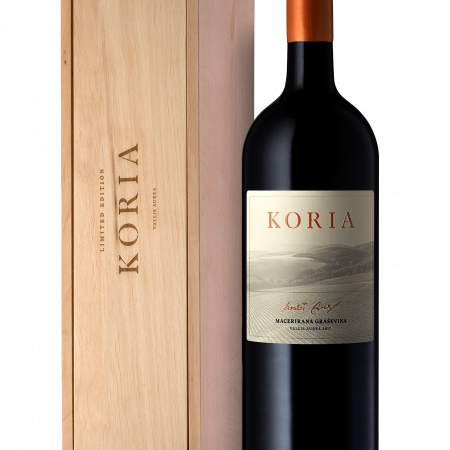 Bijelo vino Koria macerirana graševina magnum boca i drvena kutija - vinarija Kutjevo